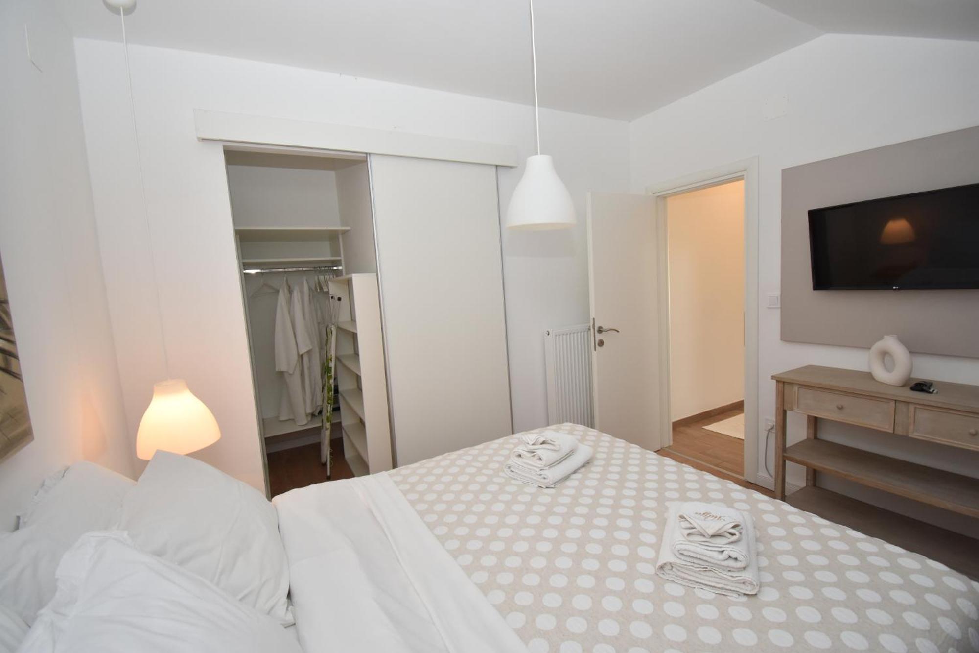 Apartmani Julija Vodice Eksteriør billede